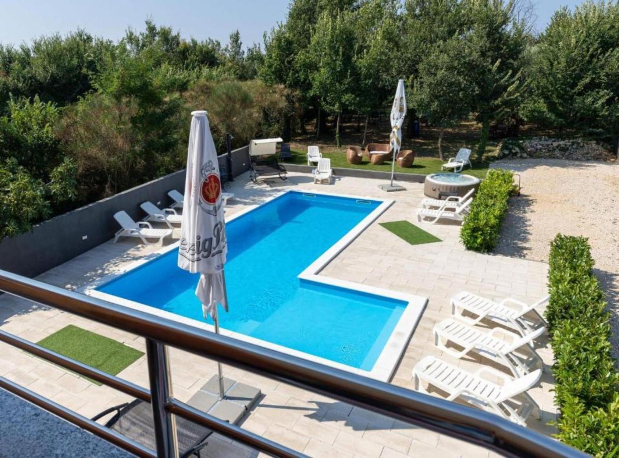 M & B Apartmán Bibinje