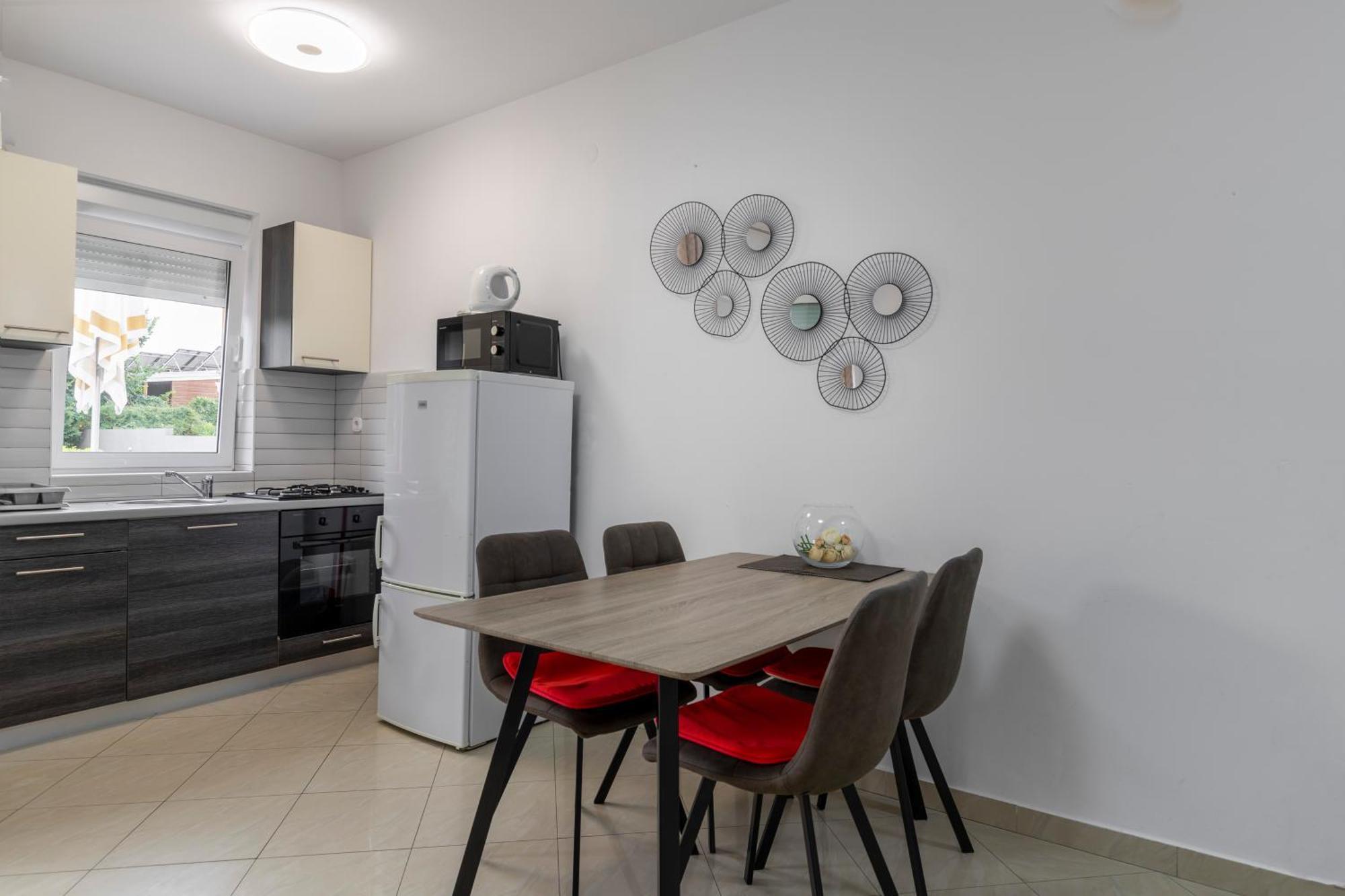 Apartment M & B *